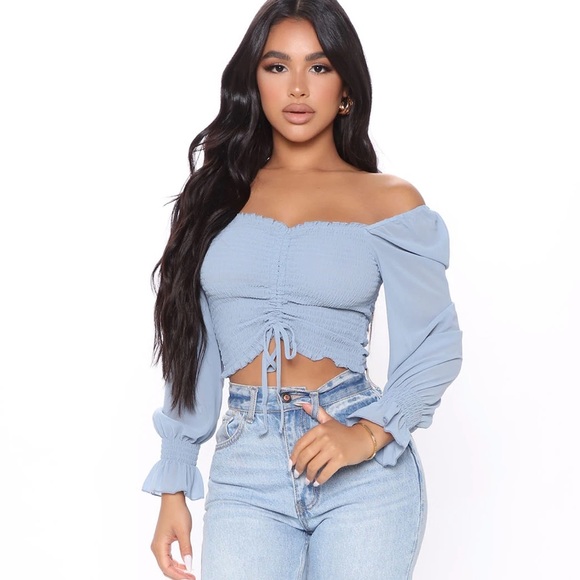 NWOT Baby Blue ruffle scrunched crop top - Picture 1 of 5